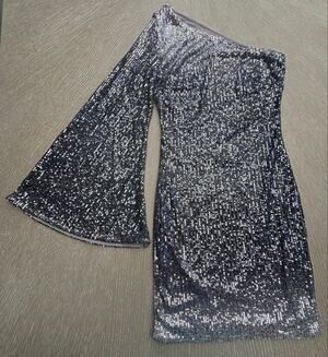 NWT GUESS Samantha Sequin Mini Dress Silver One Shoulder Party Cocktail XS
